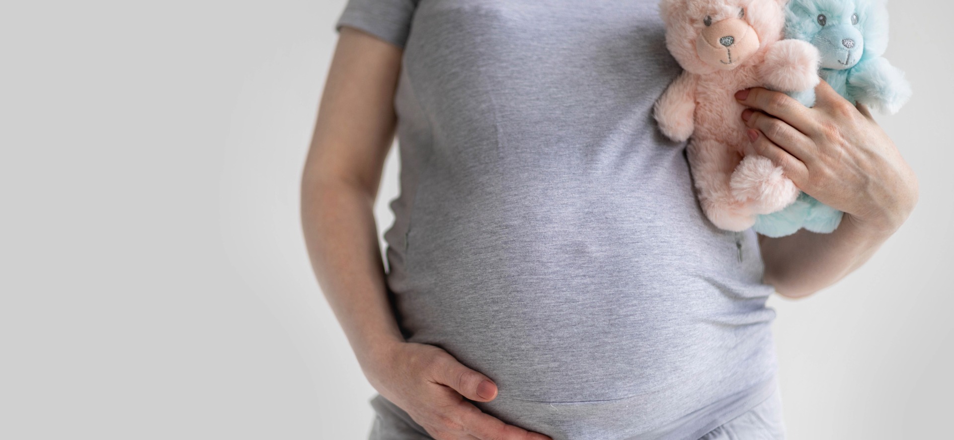 twin pregnancy high risk